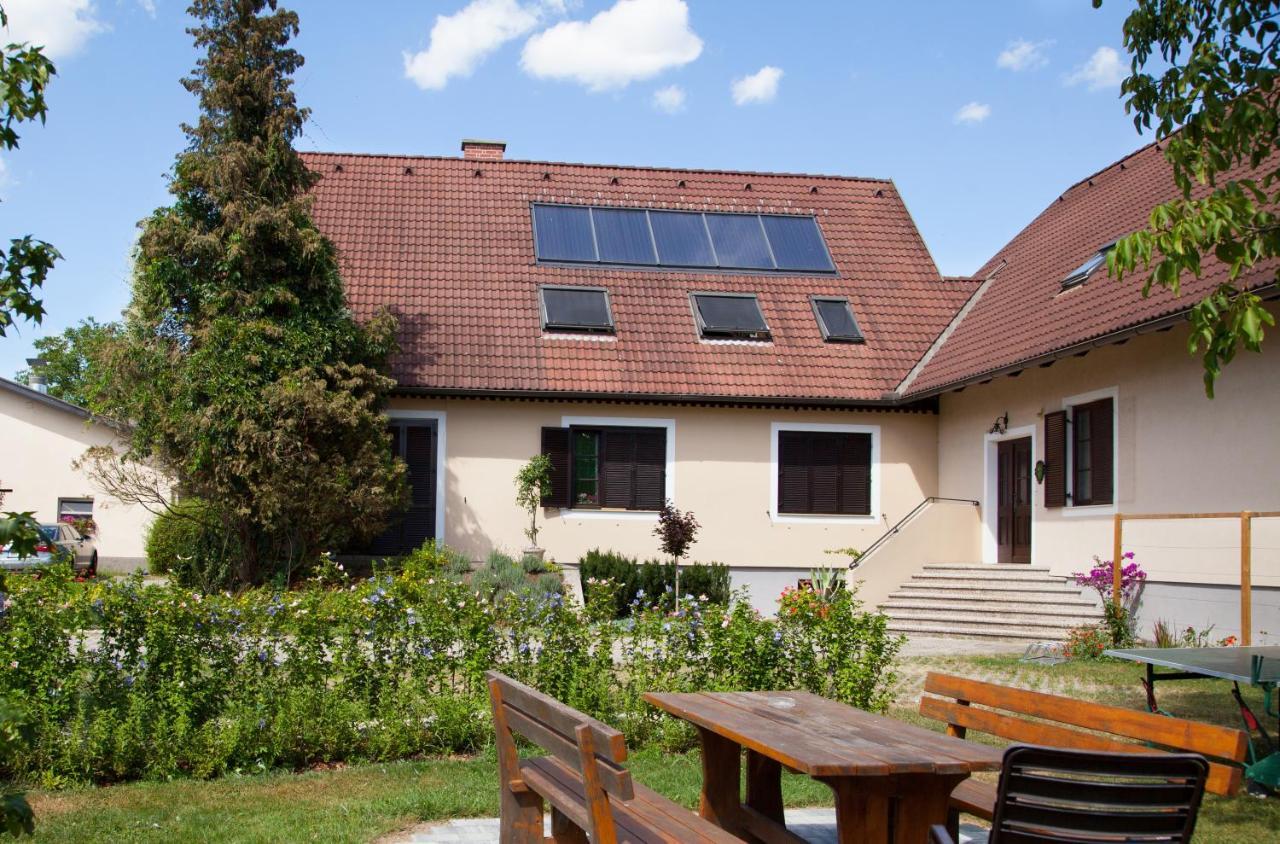 באד ראדקרסבורג Landhaus Ferk מראה חיצוני תמונה
